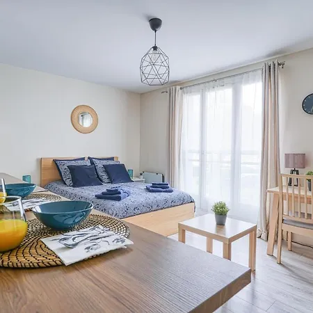 Logement Noah Courcouronnes Exterior photo
